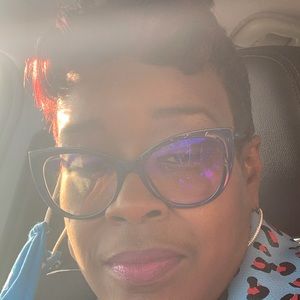 Meet your Posher, Katrina